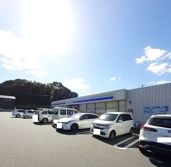 ローソンまで1200m