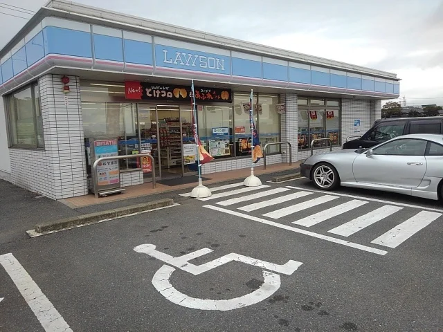 ローソン鳥栖インター店まで490m