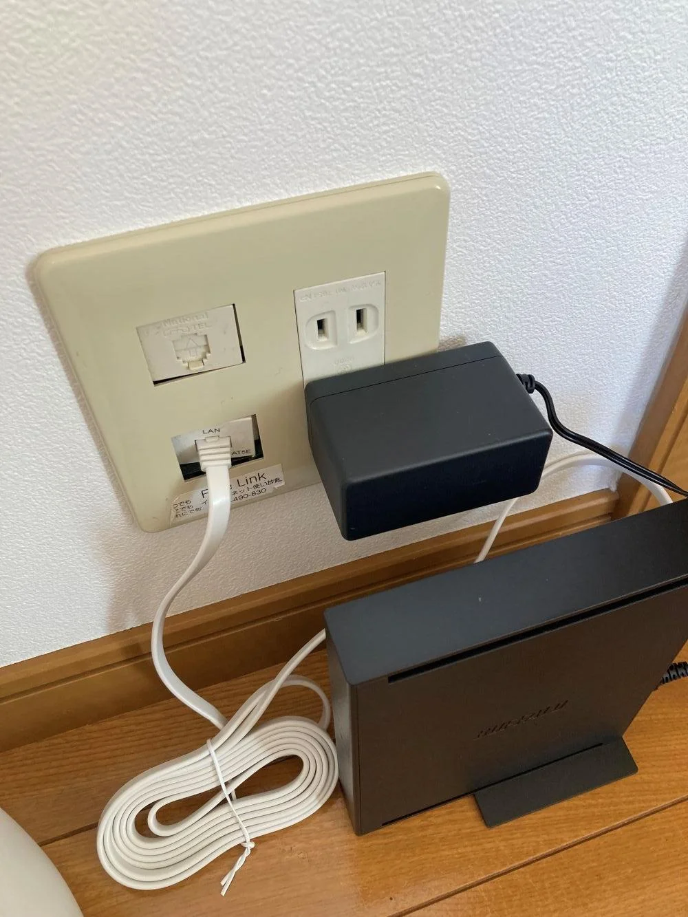 自社ルーター　持ち帰り別途負担あり