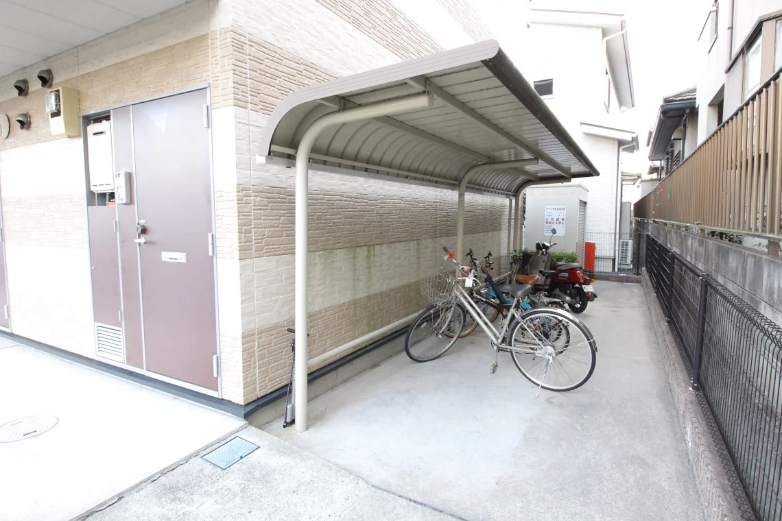 自転車用の駐輪スペースは無料です♪