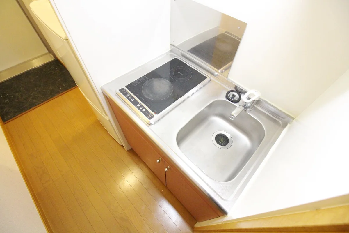 お手入れがしやすい、フラットタイプの電気コンロです♪