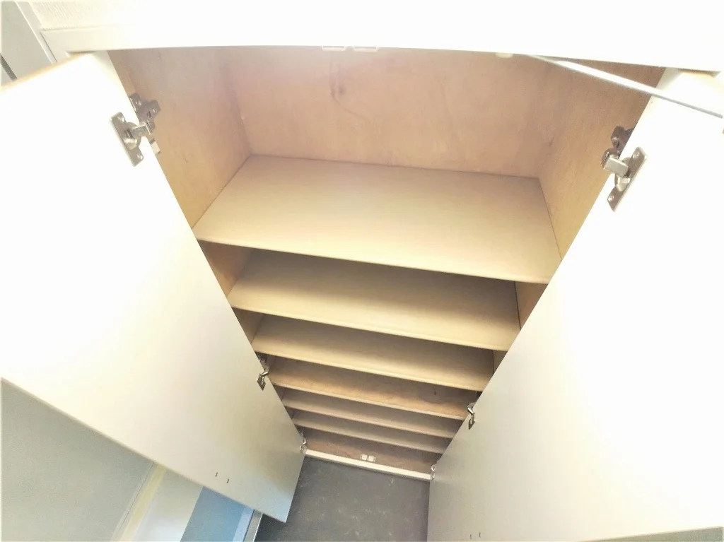 シューズボックス