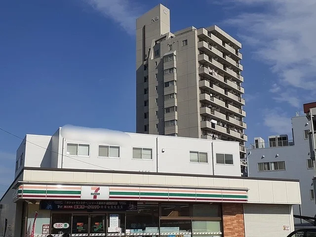 セブンイレブンまで300m