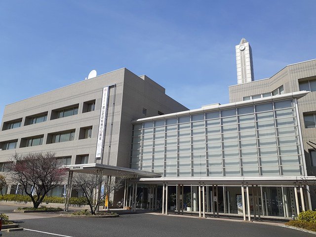 豊山町役場まで400m