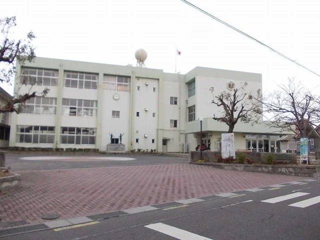 甲南第一小学校まで1122m