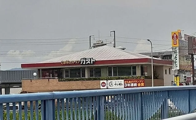 ガスト江口橋店様まで700m