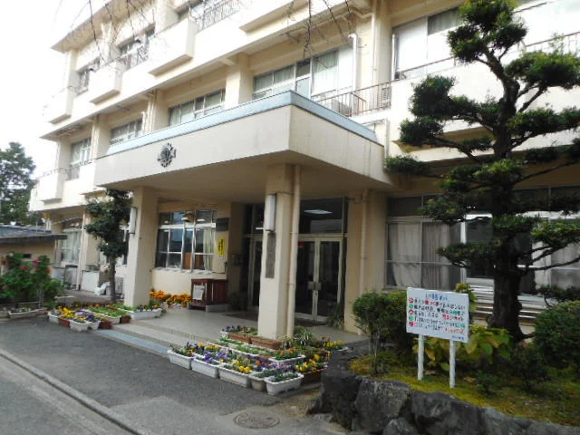 巽小学校様まで550m