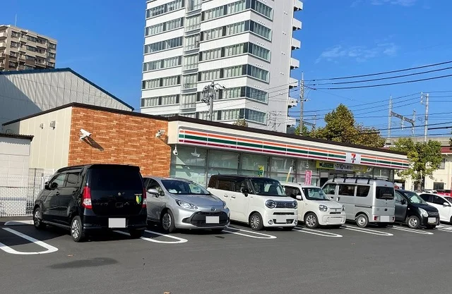 セブンイレブン山口小郡御幸町店まで350m