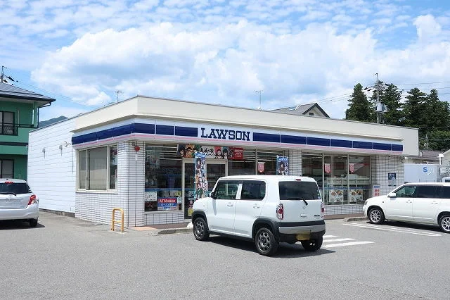 ローソンまで1300m