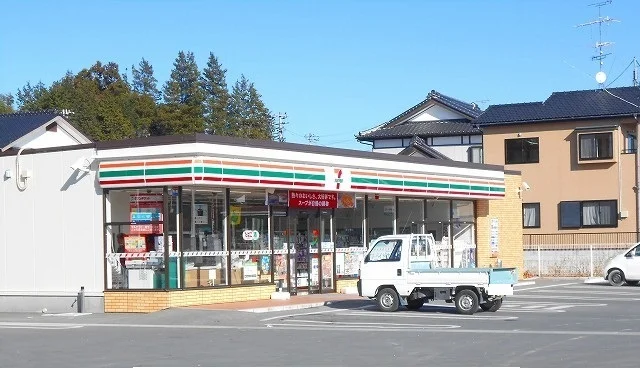 セブンイレブン相馬松川浦店まで900m