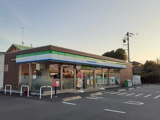 ファミリーマート勝倉店まで2100m