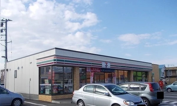 セブンイレブン旭川近文店まで600m