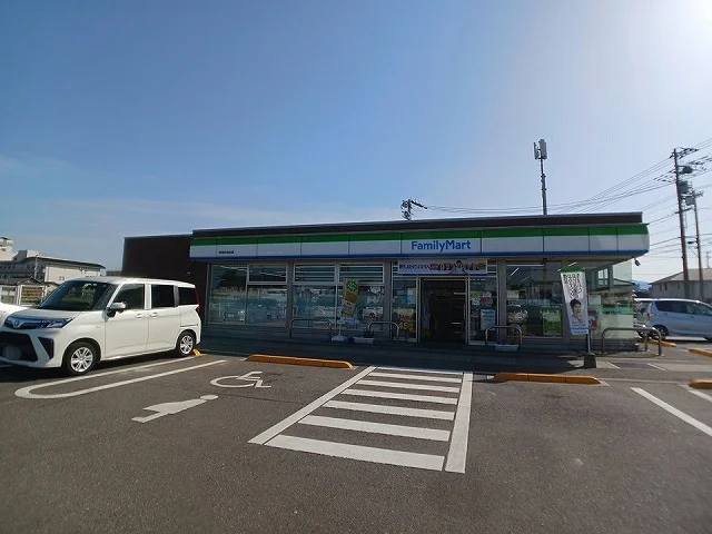 ファミリーマート香南由佐店さんまで160m