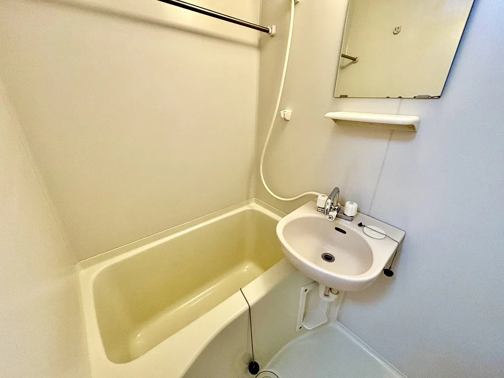 設備・仕様は号室により異なる為、現況を優先いたします。