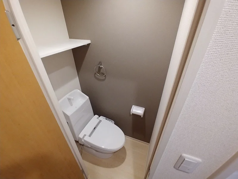 トイレ：温水洗浄便座つき