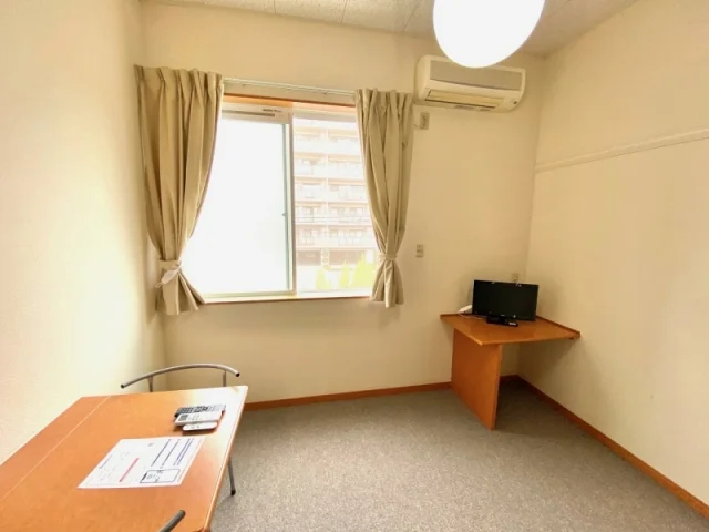 2階は絨毯になります。