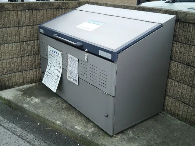 専用のゴミ置き場があります。