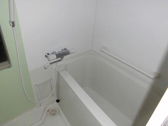 １階手摺あり　２階手摺無し　