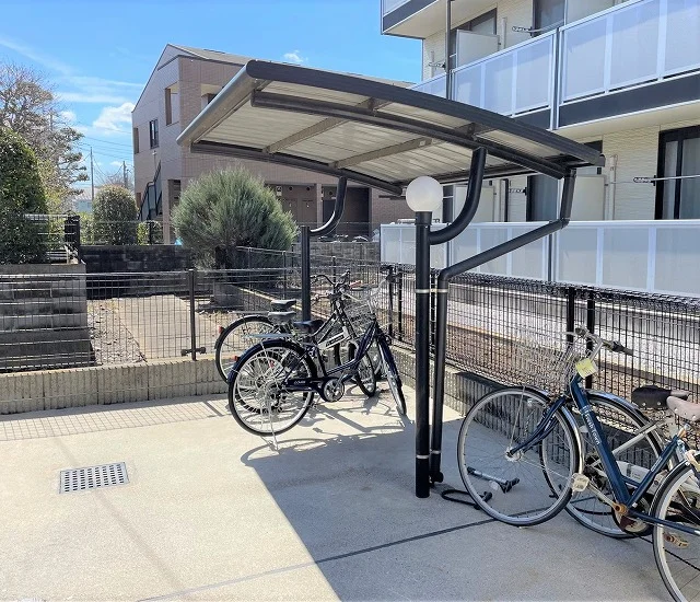 屋根付き駐輪場