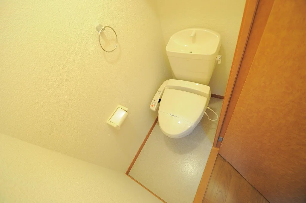 温水洗浄便座付きです