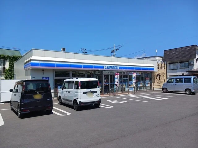 ローソン青森長島三丁目店まで82m