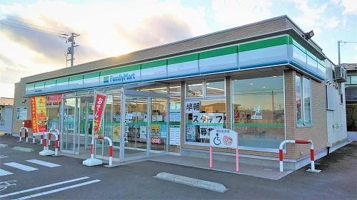 ファミリーマート水沢桜屋敷店まで400m