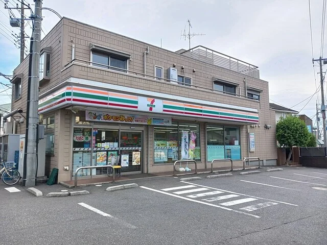 セブンイレブンまで605m