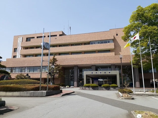 韮崎市役所まで1900m