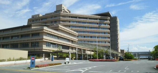 山梨県立中央病院まで850m