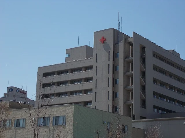 諏訪赤十字病院まで1700m