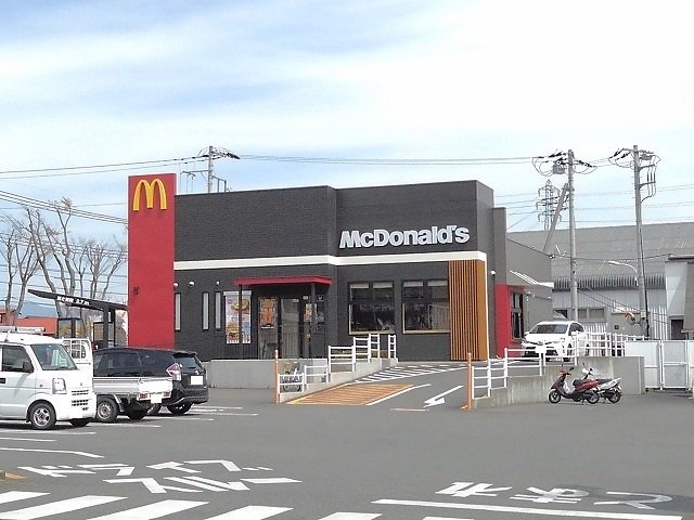 マクドナルド 南アルプスガーデまで2500m