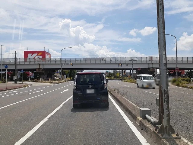 女池インターまで1200m