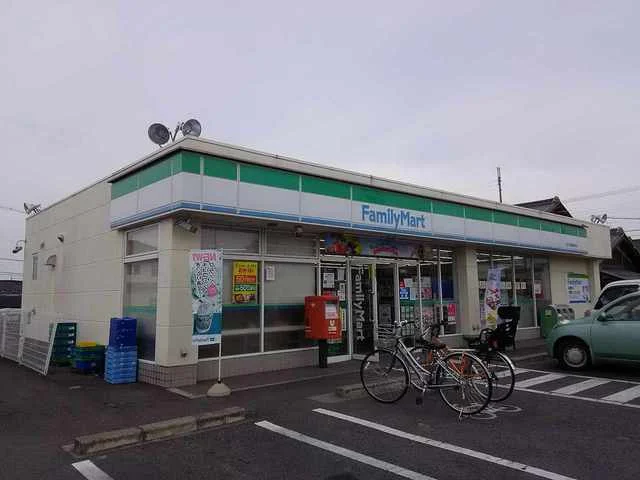 ファミリーマート近江八幡金剛寺まで240m