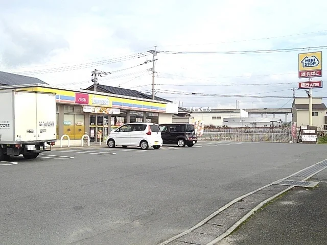 ミニストップ筑後久富店まで1000m