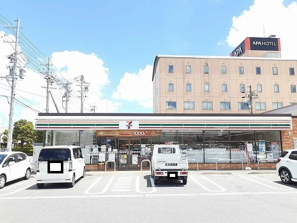 セブンイレブン亀山東御幸店まで600m