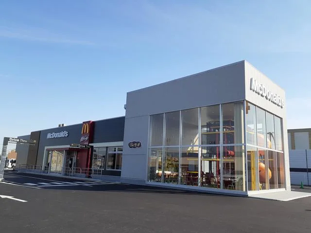 マクドナルド上越店まで500m