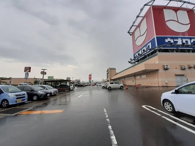 コモタウンまで1200m