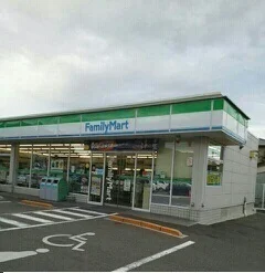 ファミリーマート高松中央通り店まで400m