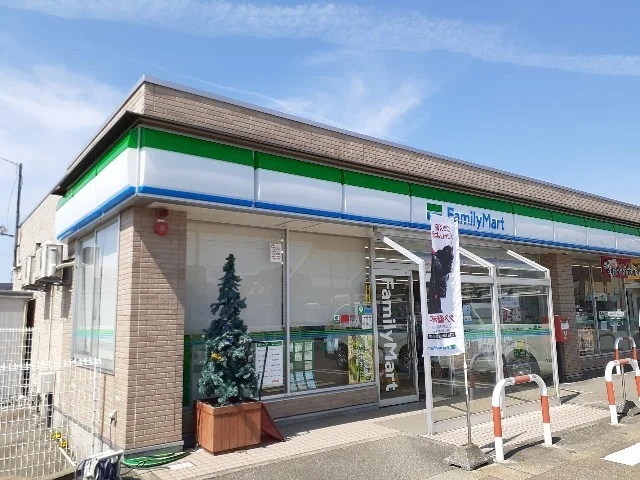 ファミリーマート黒部前沢店まで1900m