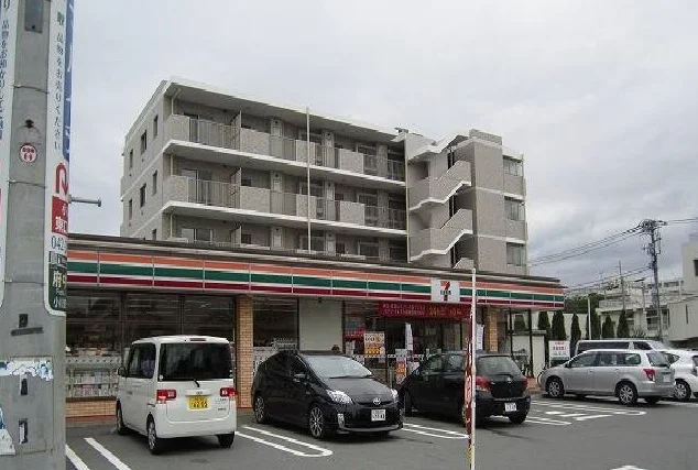 セブン－イレブンまで347m
