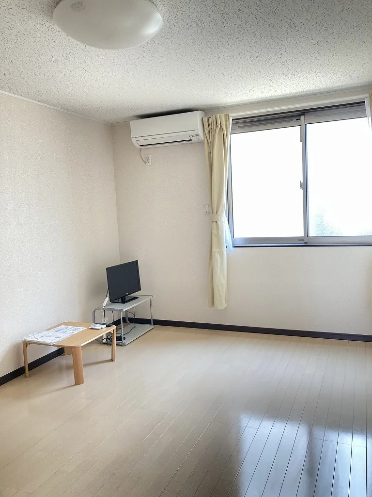 1階はフローリング、2階は絨毯です