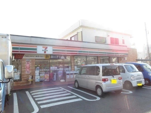 セブンイレブンまで850m