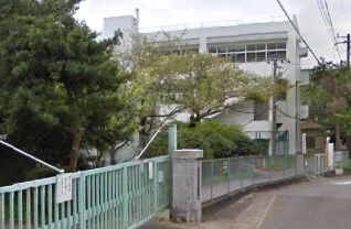 上山口小学校まで650m