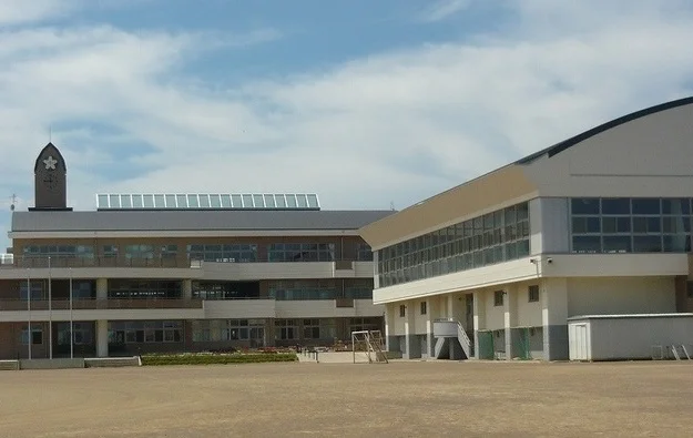 久慈小学校まで750m