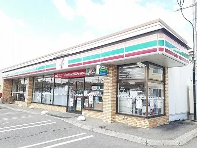 セブンイレブンまで440m