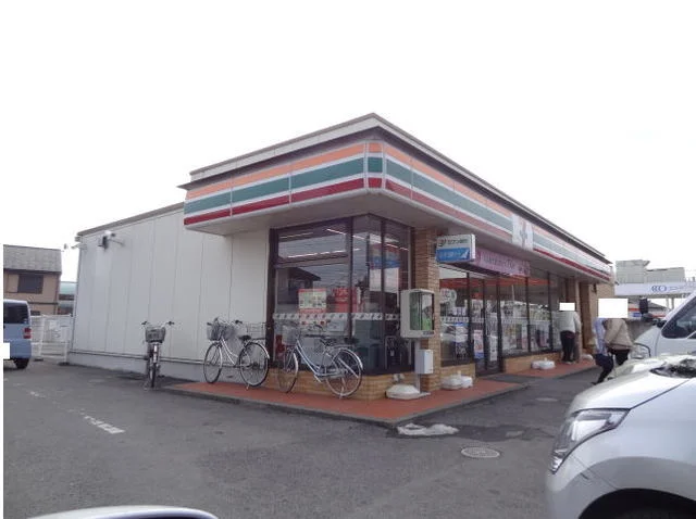 セブンイレブン越戸1丁目店まで450m