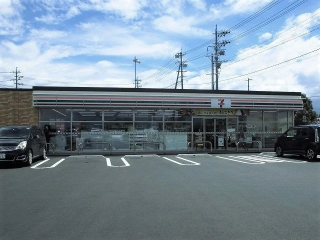 セブンイレブン　豊科高家店まで1140m