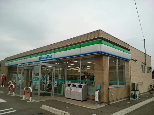 ファミリーマート新潟立仏店まで660m
