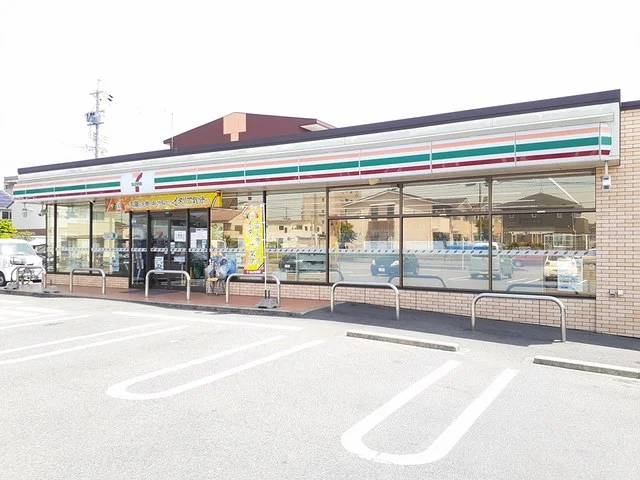 セブンイレブン　大市場町店まで400m