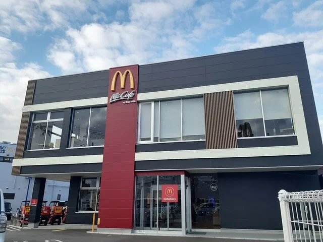 マクドナルドまで396m